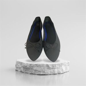 Elegant Black Flats